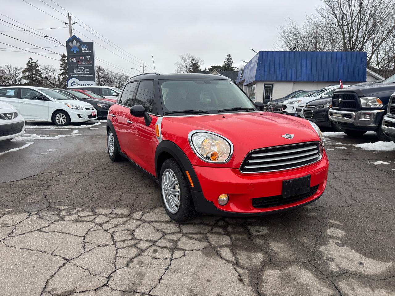 2012 MINI Cooper Countryman  Photo