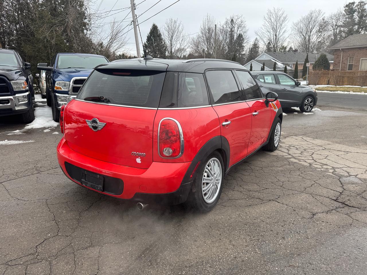 2012 MINI Cooper Countryman  Photo