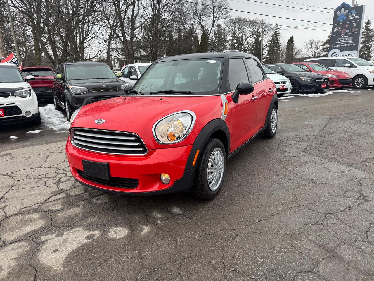 2012 MINI Cooper Countryman  Photo