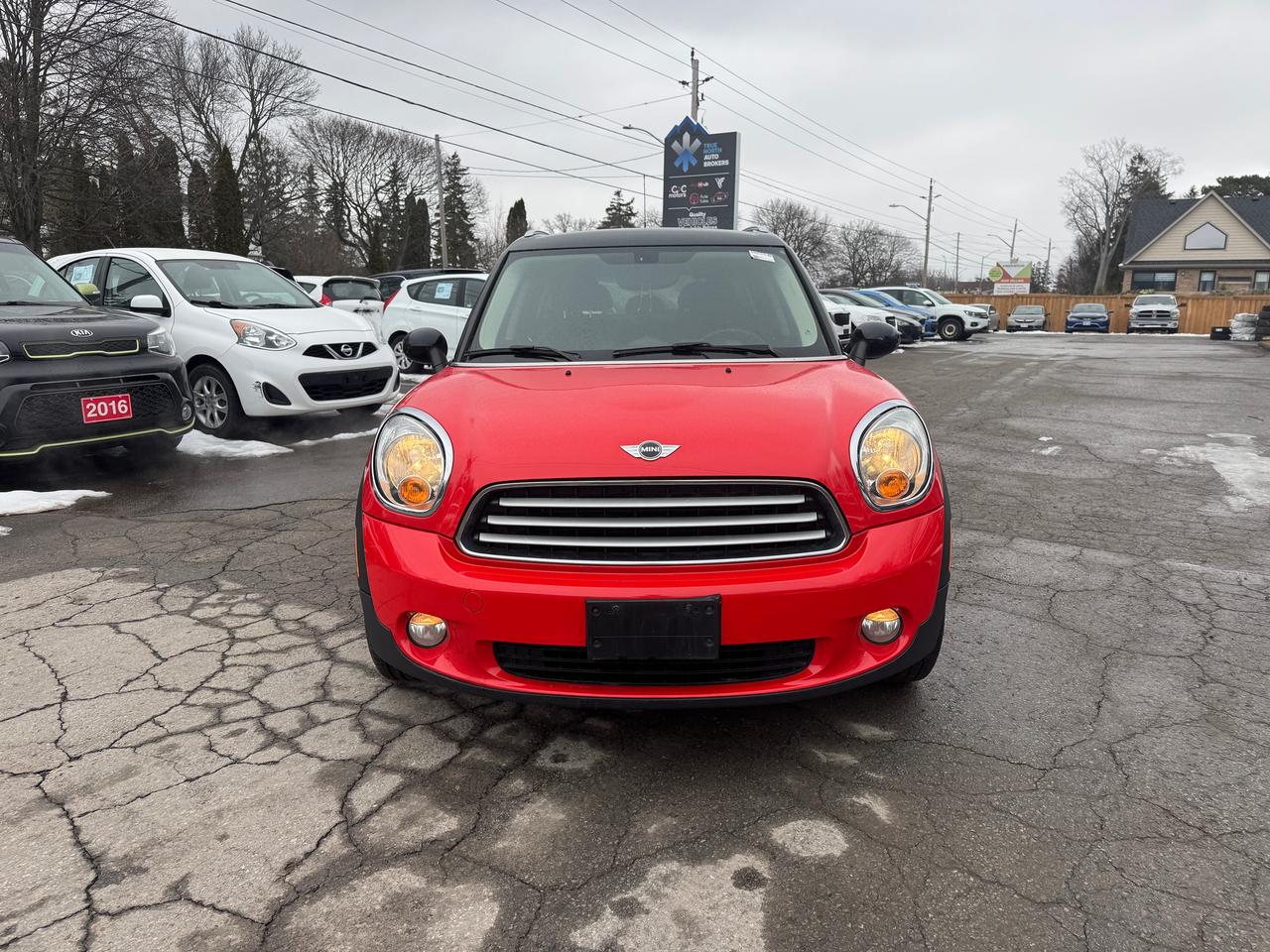 2012 MINI Cooper Countryman  Photo