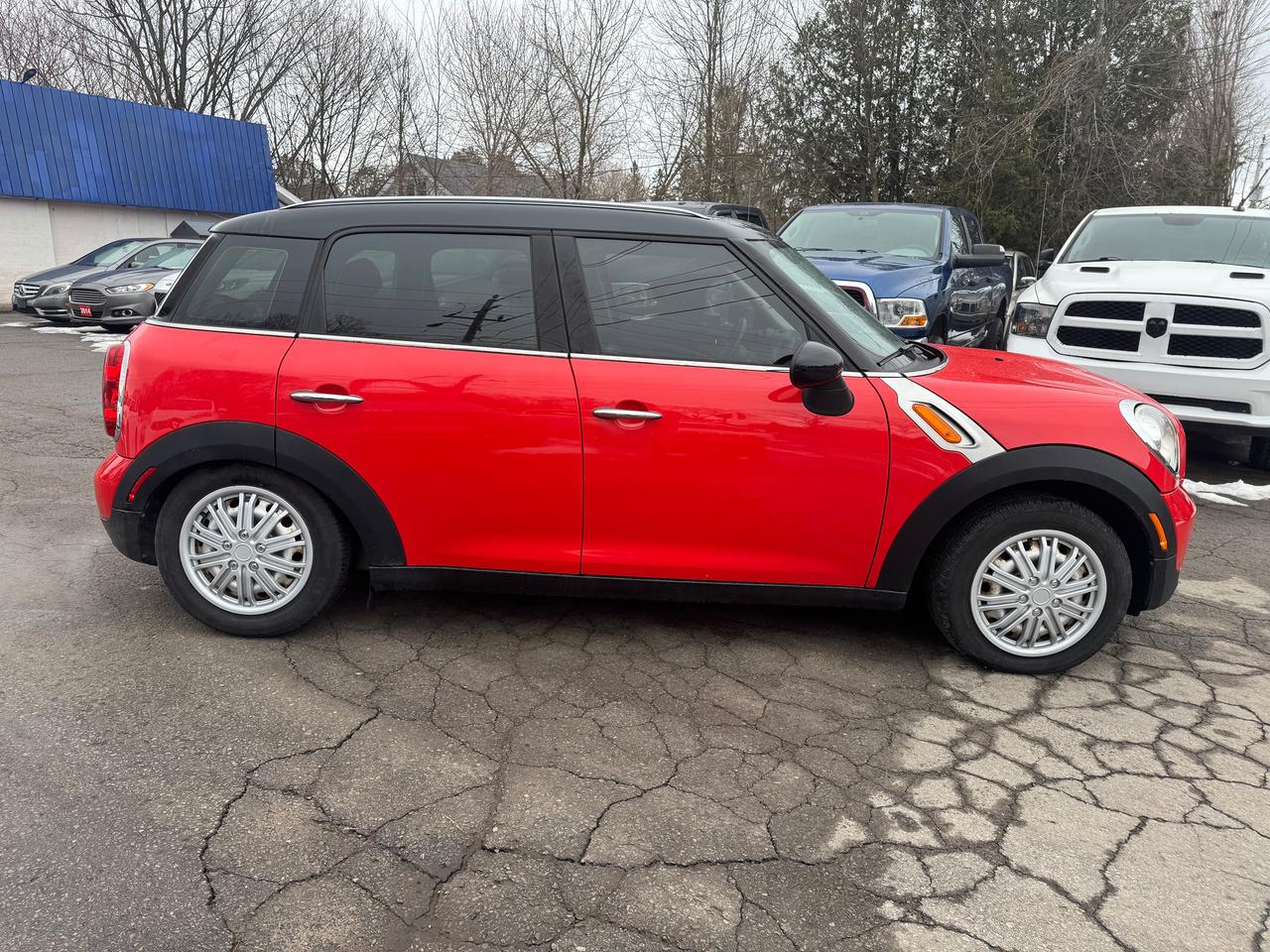 2012 MINI Cooper Countryman  Photo