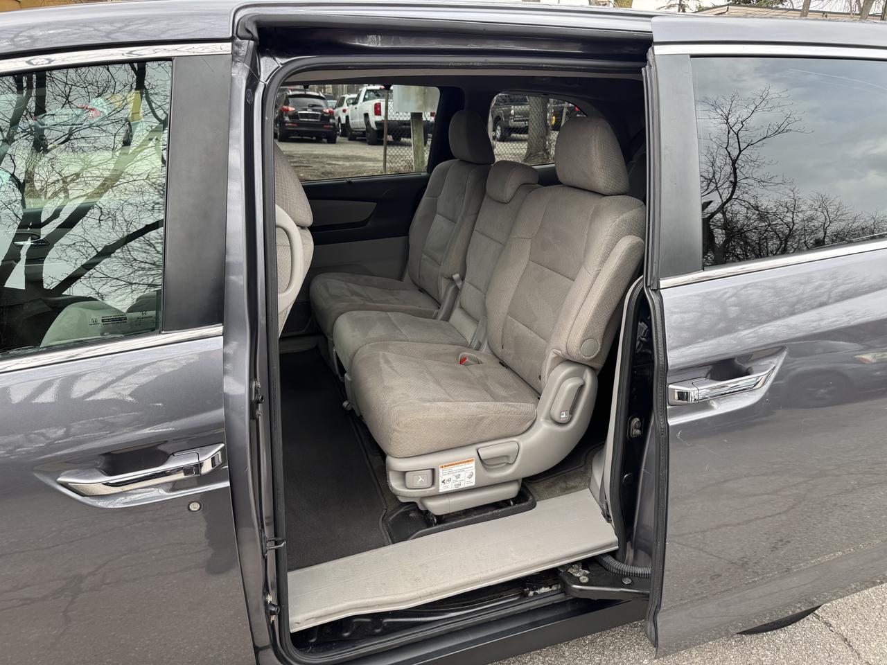 2014 Honda Odyssey EX PWR DOORS! Photo