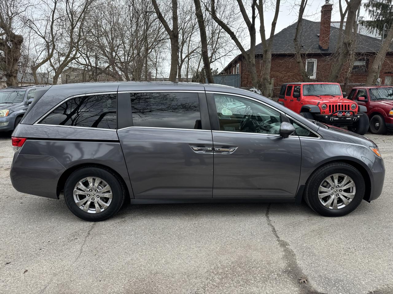 2014 Honda Odyssey EX PWR DOORS! Photo