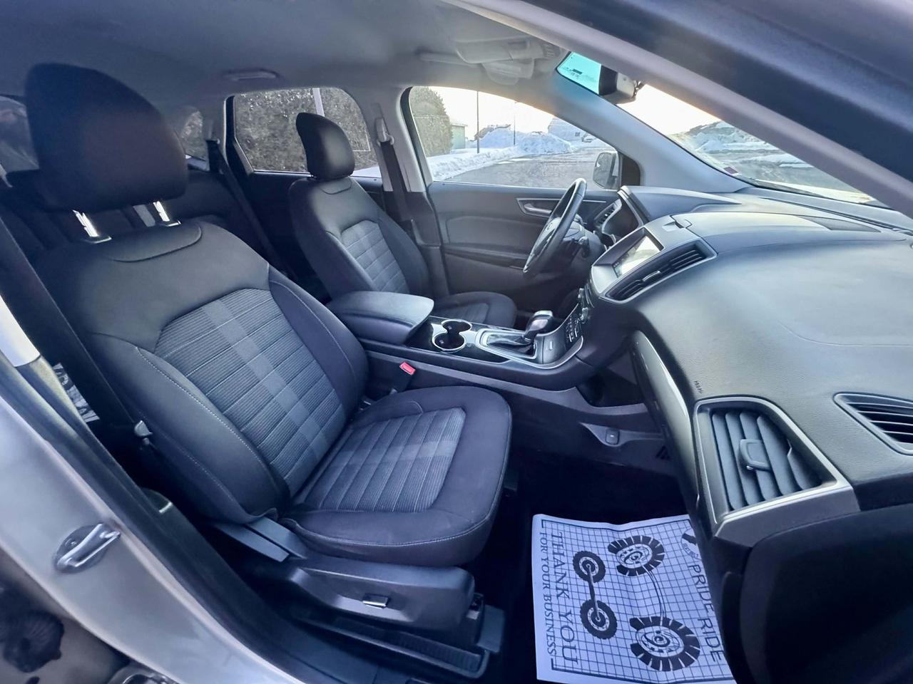 2017 Ford Edge SEL Photo