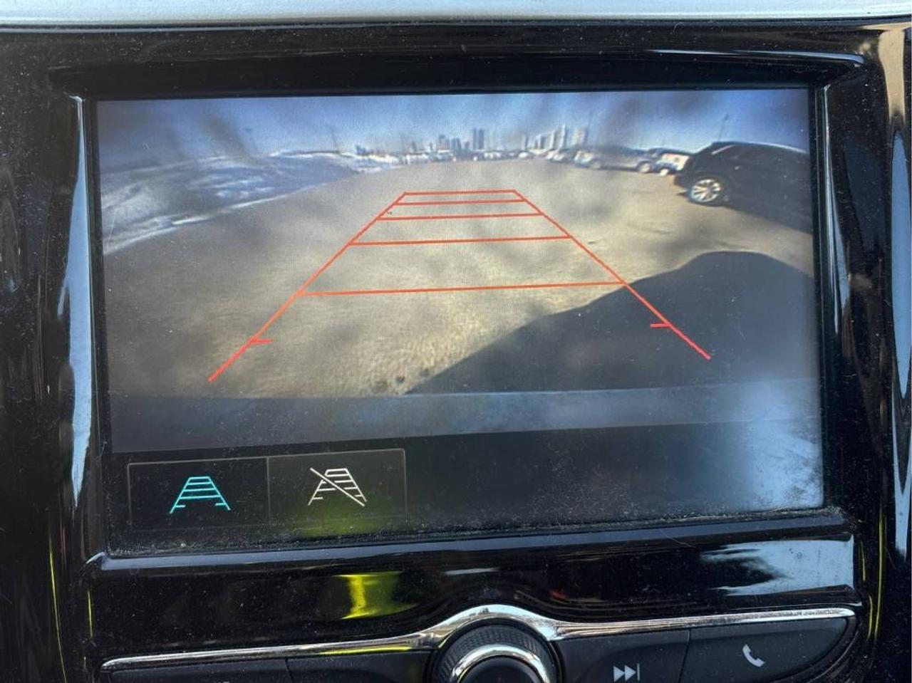 2017 Chevrolet Sonic LT AUTO, SUNROOF, HEATED SEATS, REMOTE START!! Photo18