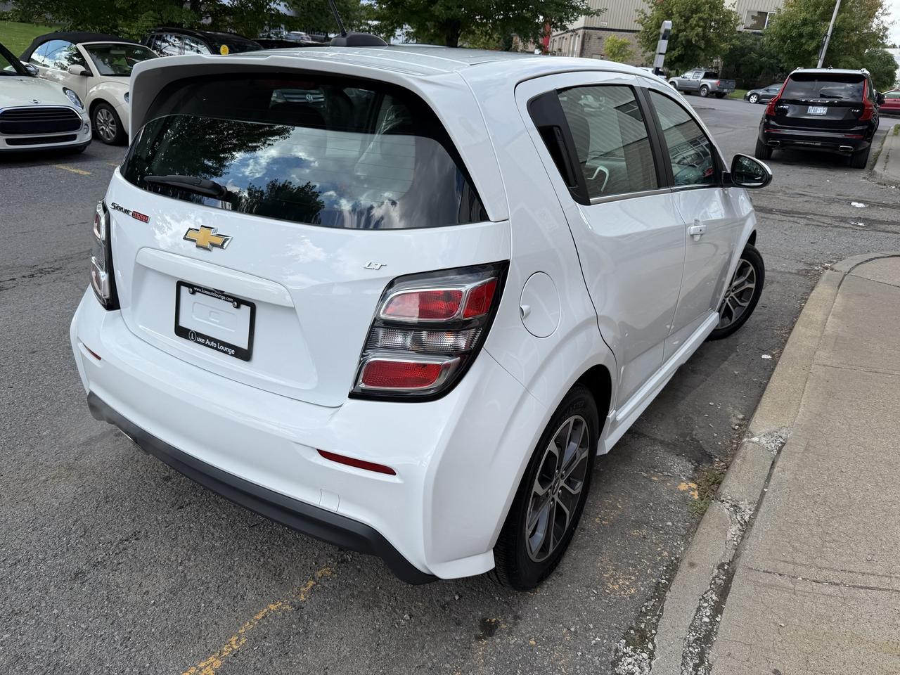 2017 Chevrolet Sonic LT AUTO, SUNROOF, HEATED SEATS, REMOTE START!! - Photo #10