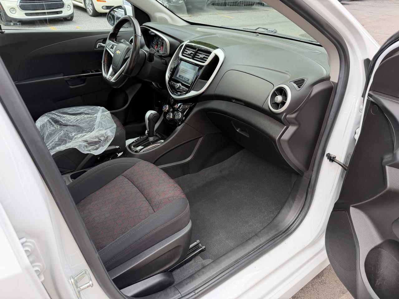 2017 Chevrolet Sonic LT AUTO, SUNROOF, HEATED SEATS, REMOTE START!! - Photo #37