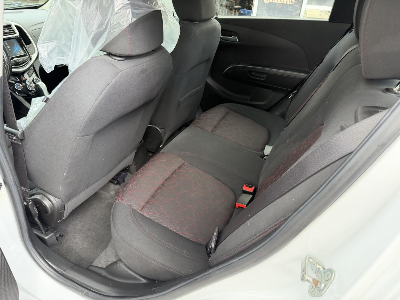 2017 Chevrolet Sonic LT AUTO, SUNROOF, HEATED SEATS, REMOTE START!! - Photo #32