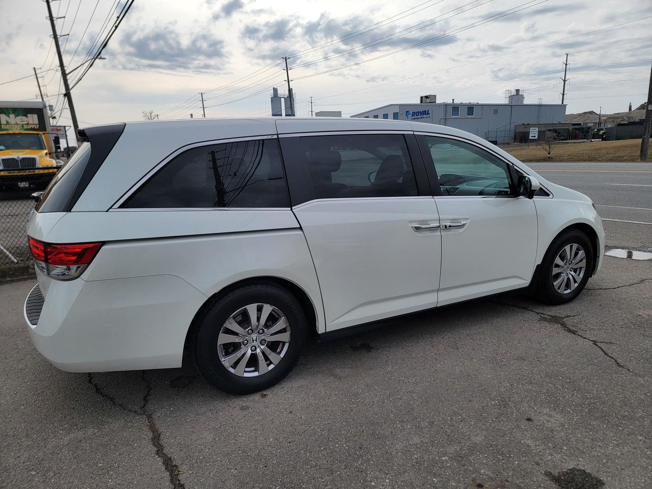 2014 Honda Odyssey 4dr Wgn EX w/RES Photo
