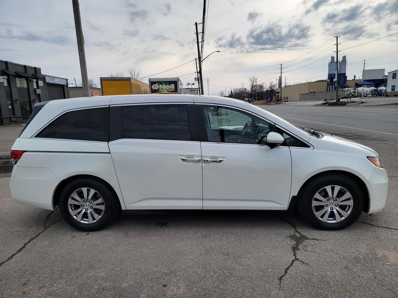 2014 Honda Odyssey 4dr Wgn EX w/RES Photo