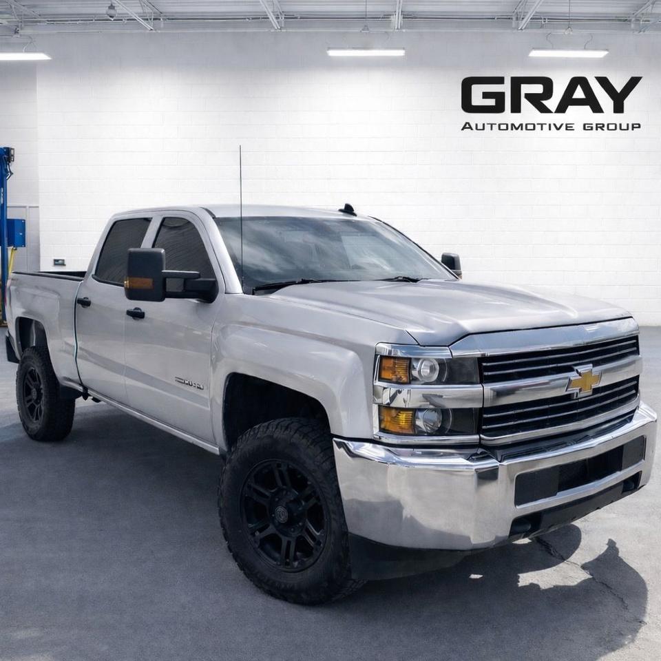 2016 Chevrolet Silverado 2500 4WD Crew Cab 153" Diesel Photo2