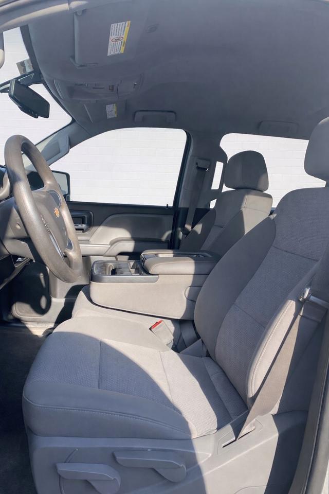 2016 Chevrolet Silverado 2500 4WD Crew Cab 153" Diesel Photo