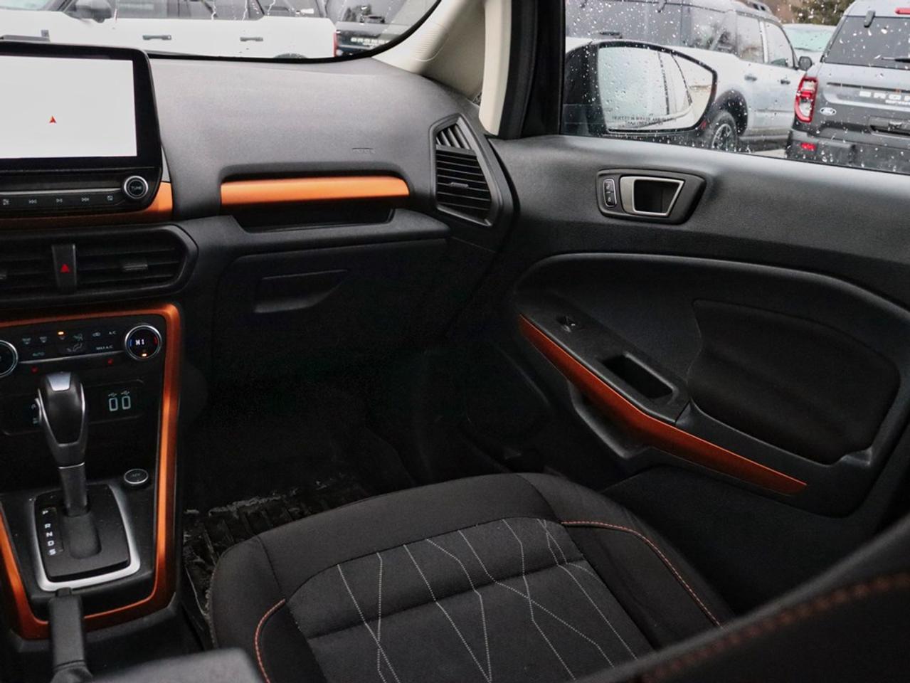 2022 Ford EcoSport SE | 4WD | 2.0L | NAV | REAR CAM | HTD SEATS | 17s Photo