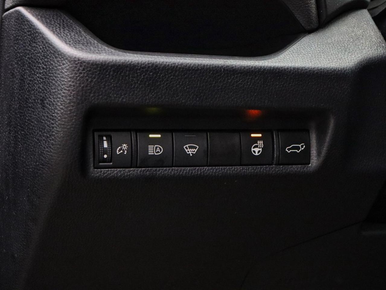 2022 Toyota RAV4 XLE | AWD | 2.5L | ROOF | HTD STR WHL |ADPTV CRUIS Photo