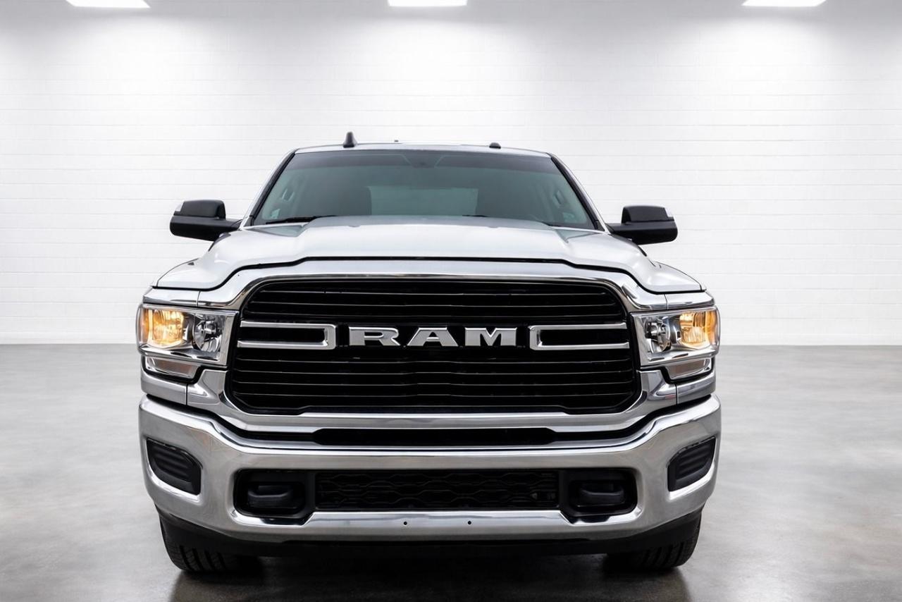 2019 RAM 3500 Big Horn 4x4 Crew Cab 8' Box Photo