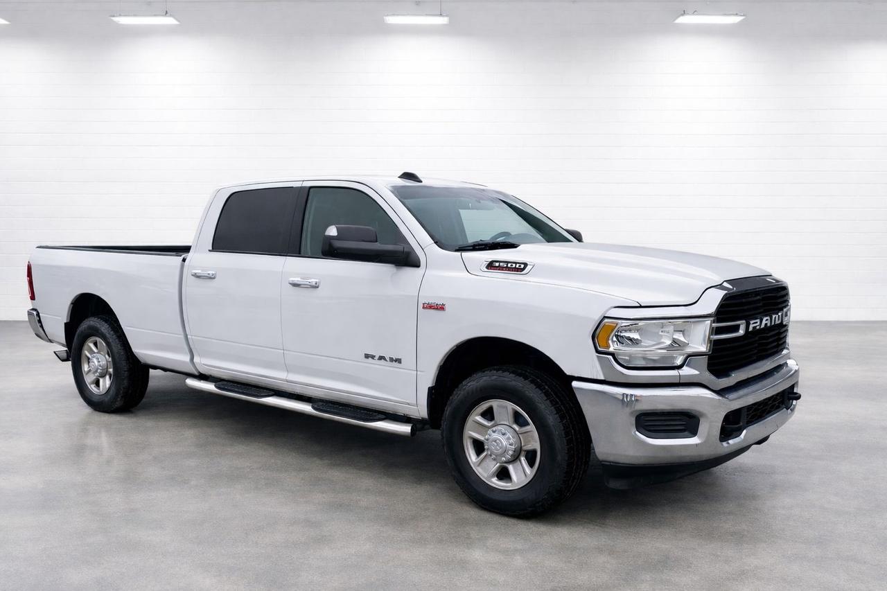 2019 RAM 3500 Big Horn 4x4 Crew Cab 8' Box Photo4