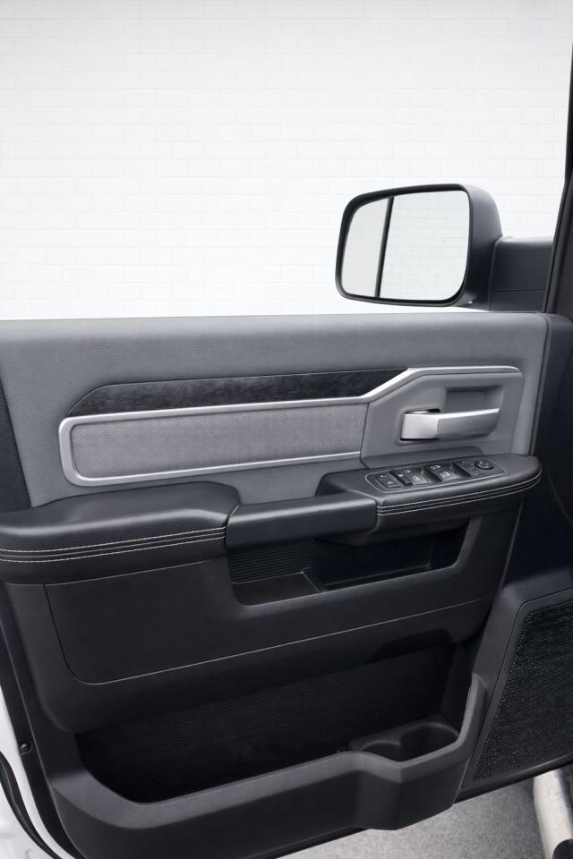 2019 RAM 3500 Big Horn 4x4 Crew Cab 8' Box Photo