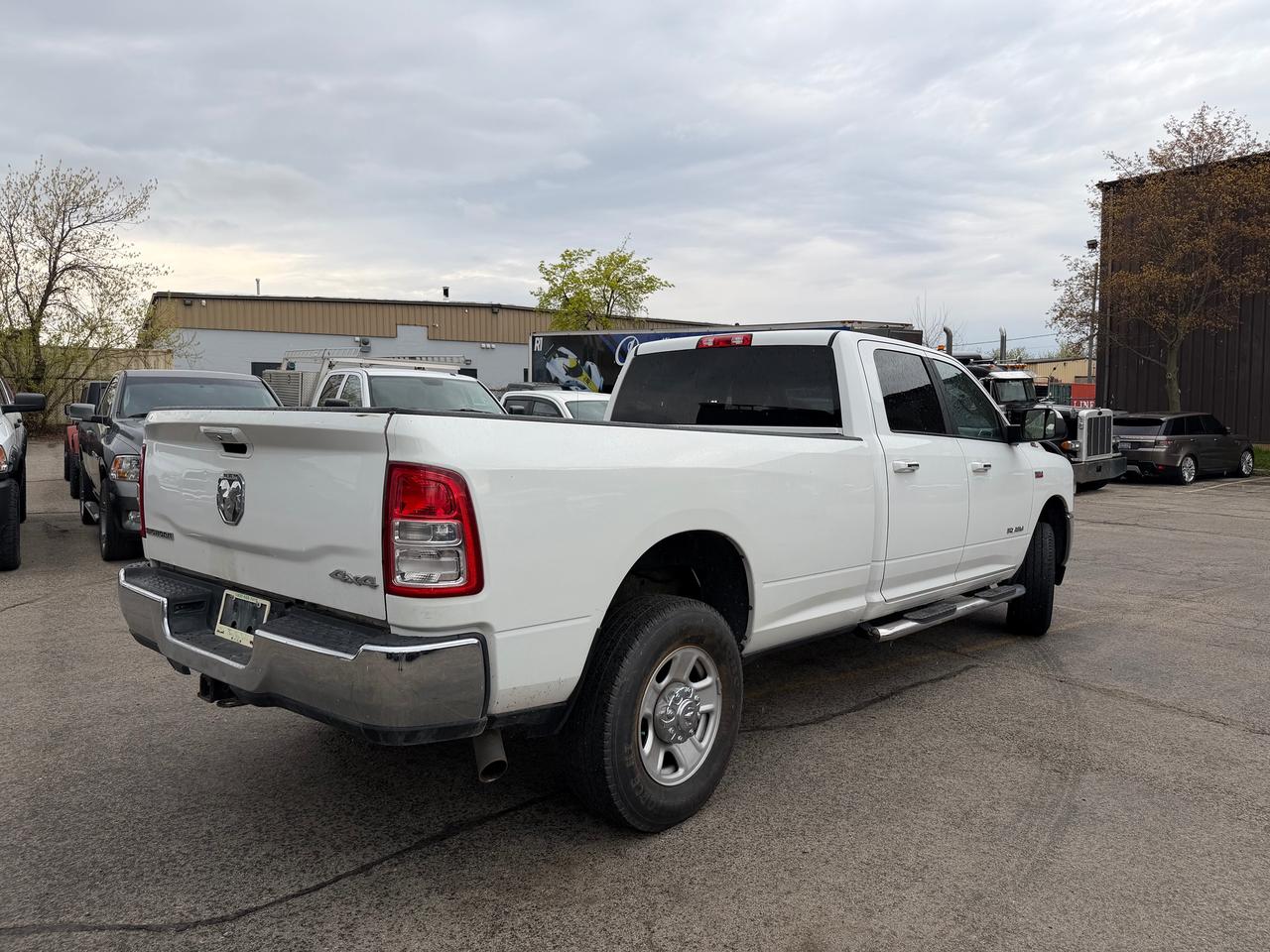 2019 RAM 3500 Big Horn 6.4L V8 Crew Cab 8' Box Photo