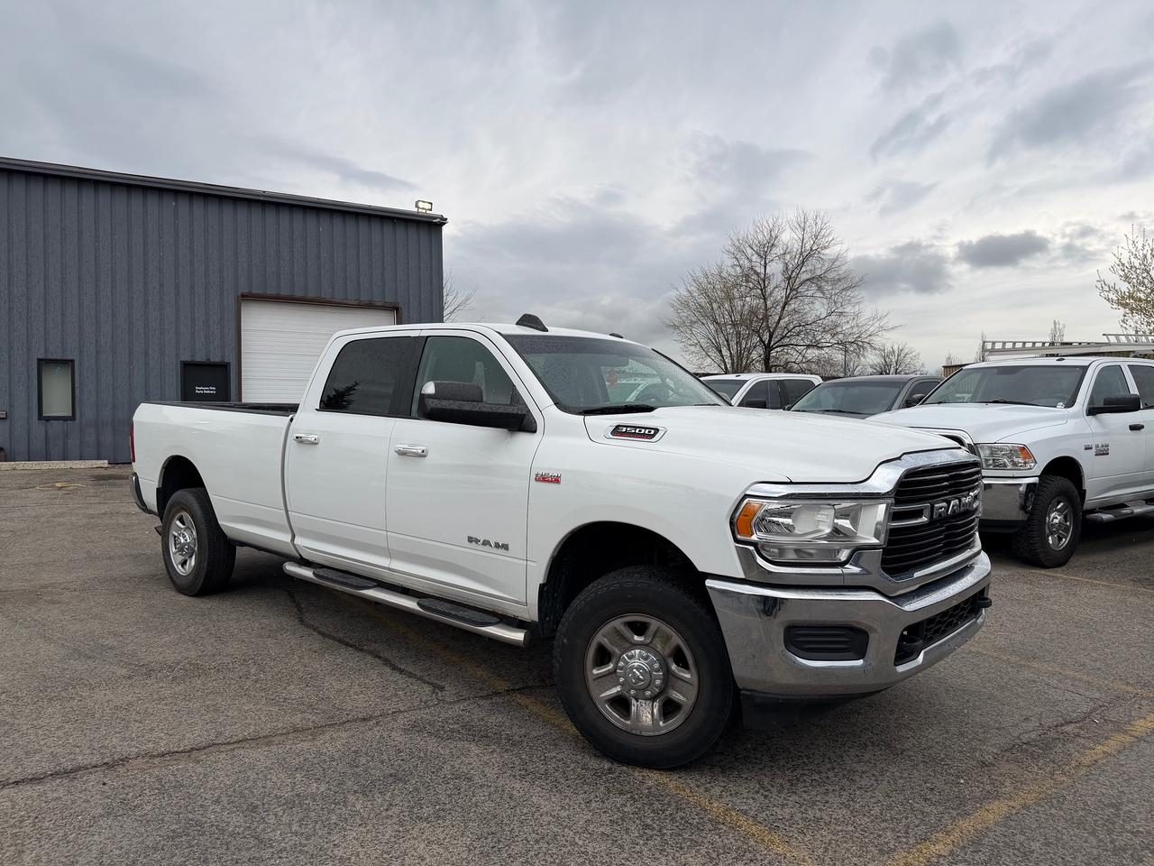 2019 RAM 3500 Big Horn 6.4L V8 Crew Cab 8' Box Photo