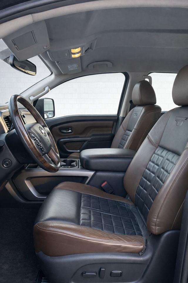 2016 Nissan Titan Platinum Reserve Diesel Photo