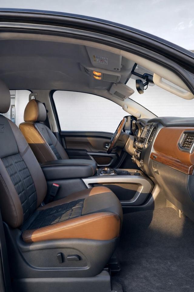 2016 Nissan Titan Platinum Reserve Diesel Photo