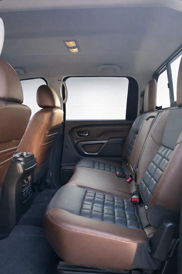 2016 Nissan Titan Platinum Reserve Diesel Photo