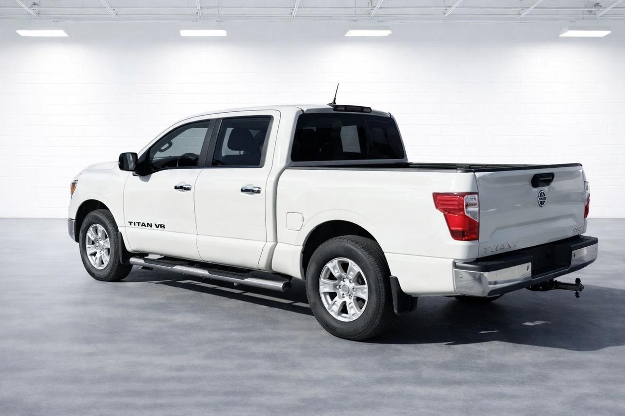 2018 Nissan Titan 4x4 Crew Cab SV 5.6L V8 Photo3
