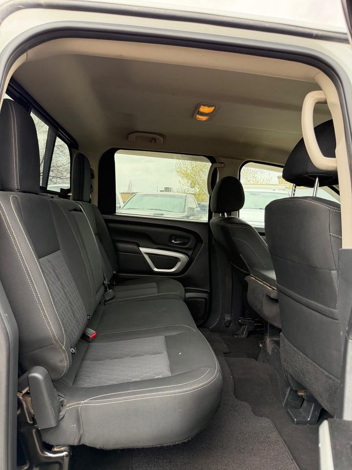 2018 Nissan Titan SV 2 Yr Warranty 5.6L V8 Gas Photo