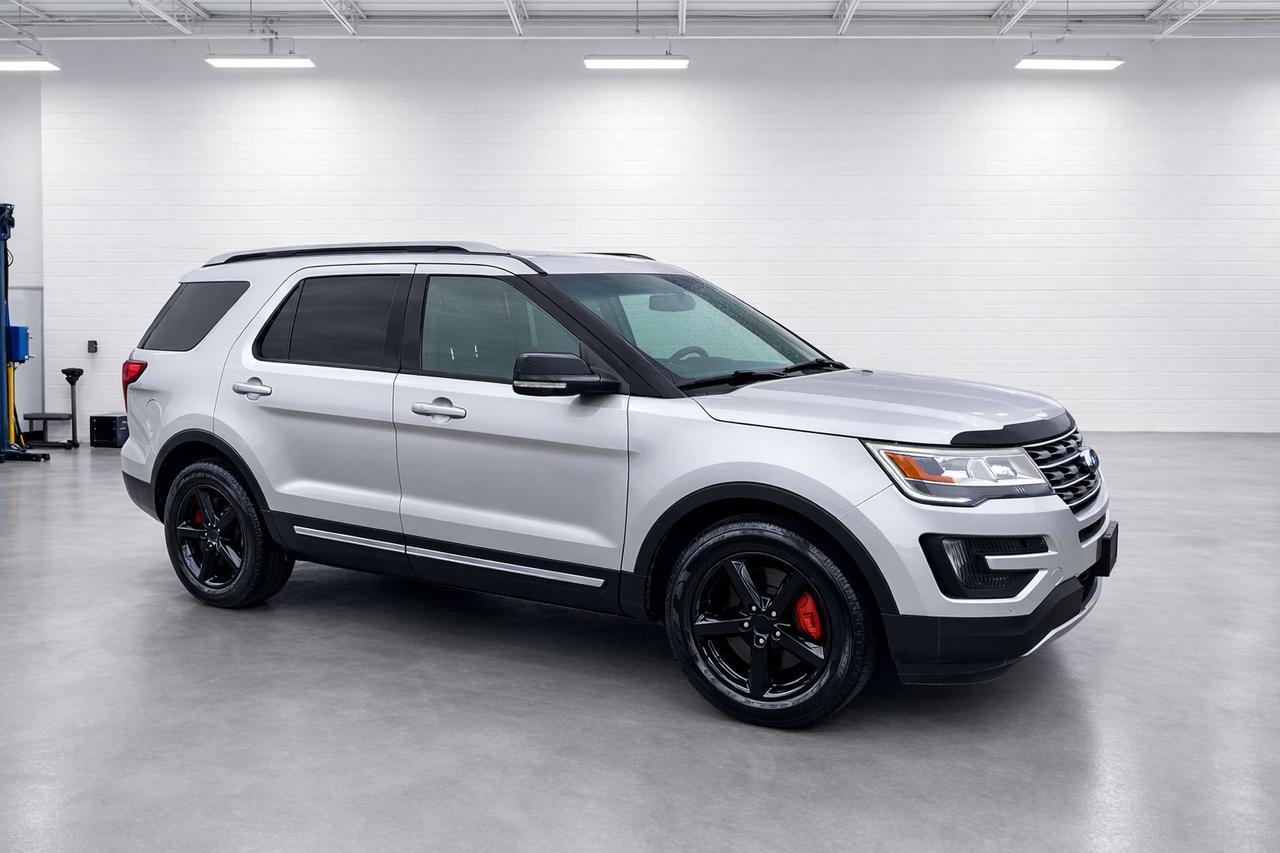 2016 Ford Explorer XLT 4WD 3.5L V6 Photo2