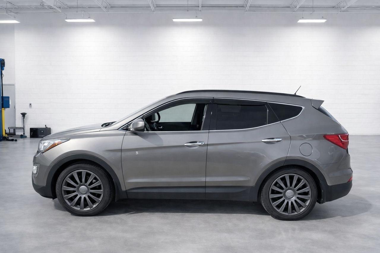 2016 Hyundai Santa Fe Sport Premium 4dr 2.4L 4 cyl Photo2