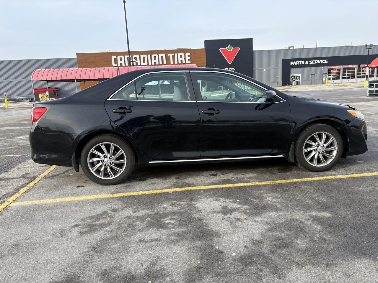 2012 Toyota Camry LE Photo