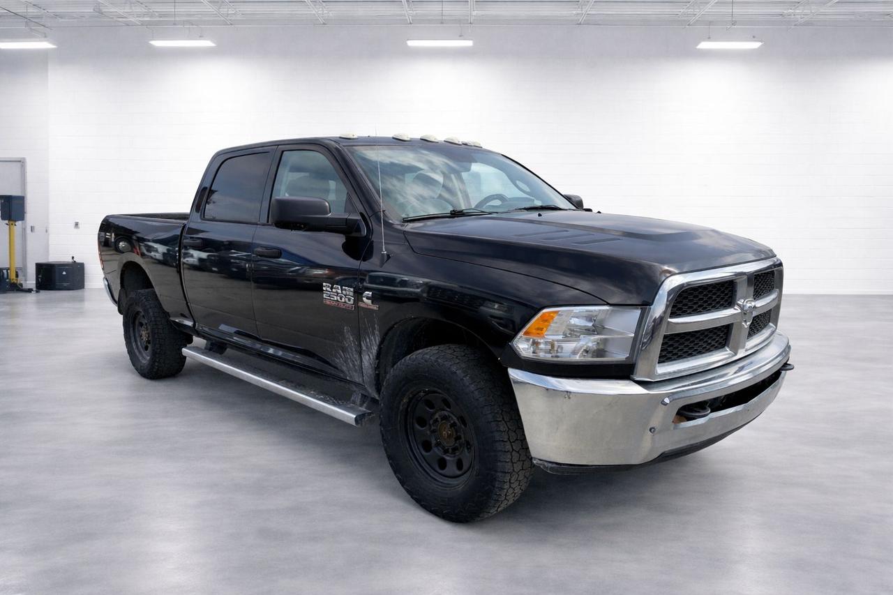 2016 RAM 2500 SLT Diesel 4WD Crew Cab 149" Photo