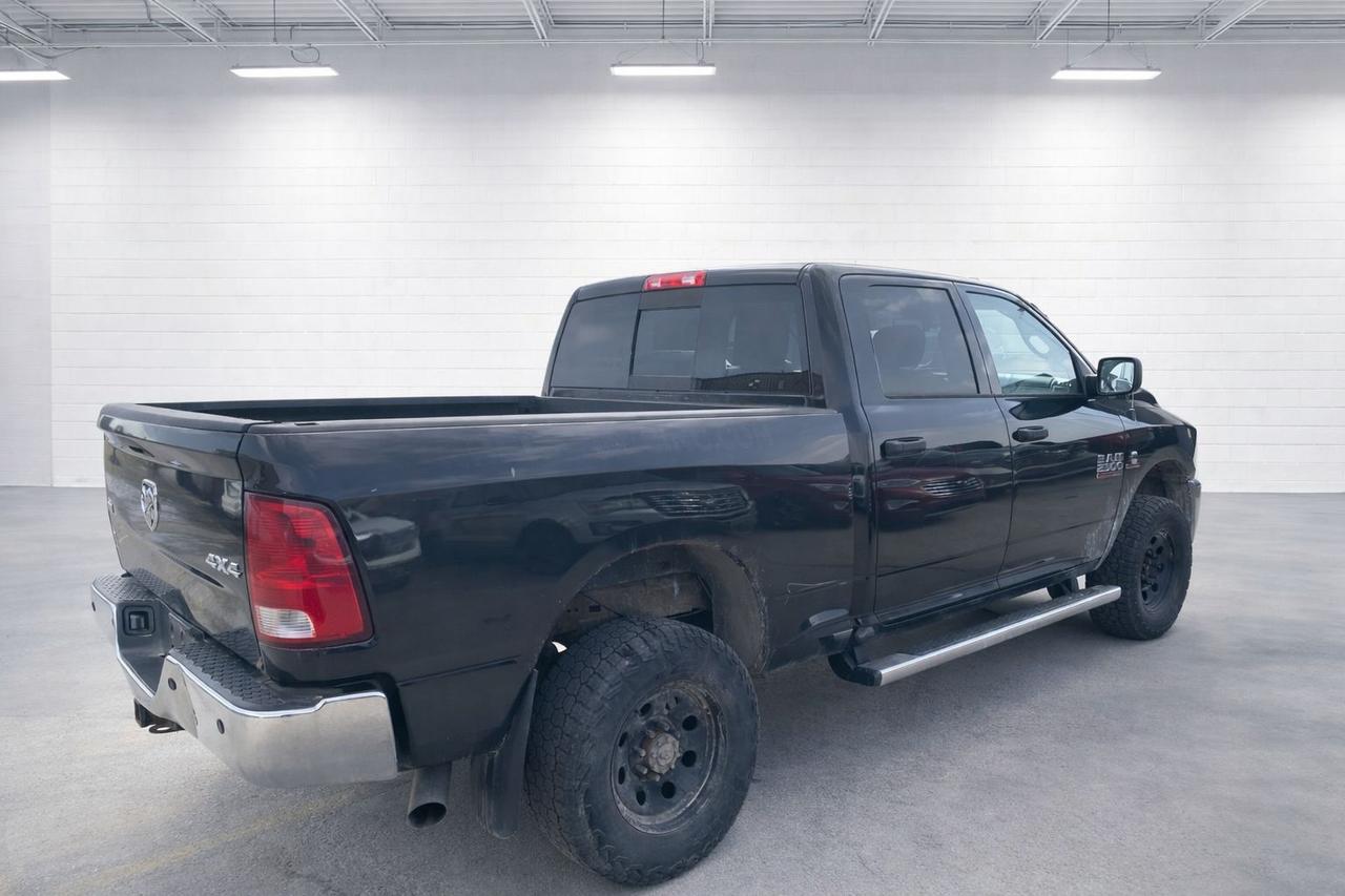 2016 RAM 2500 SLT Diesel 4WD Crew Cab 149" Photo