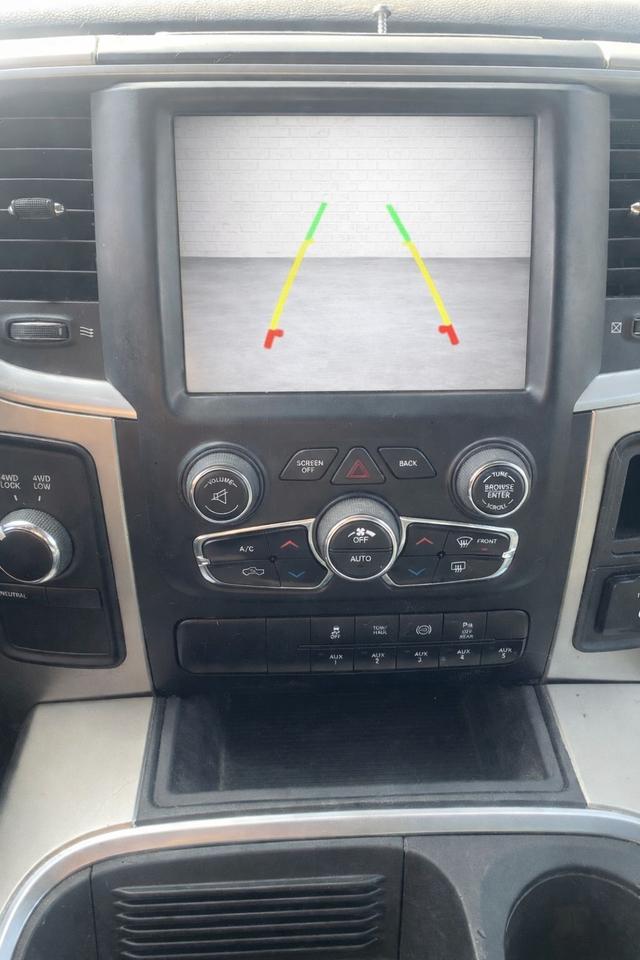 2016 RAM 2500 SLT Diesel 4WD Crew Cab 149" Photo