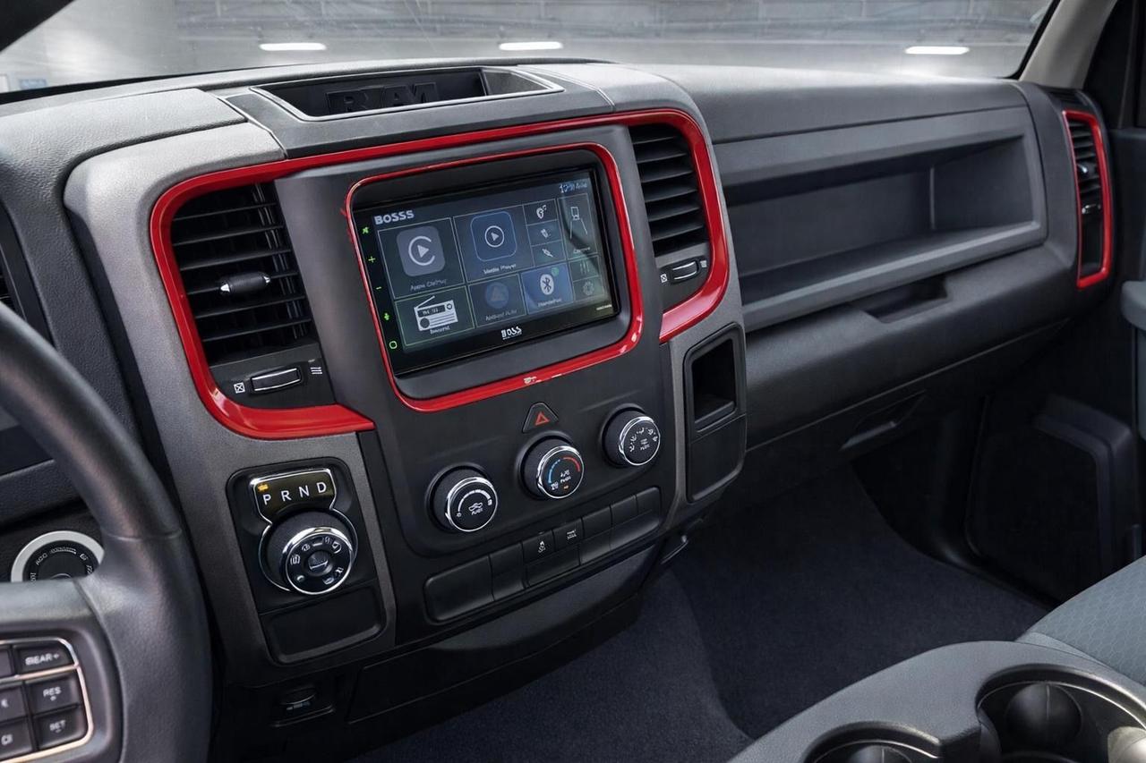 2019 RAM 1500 Classic Express Reg Cab 6.4' Box Photo