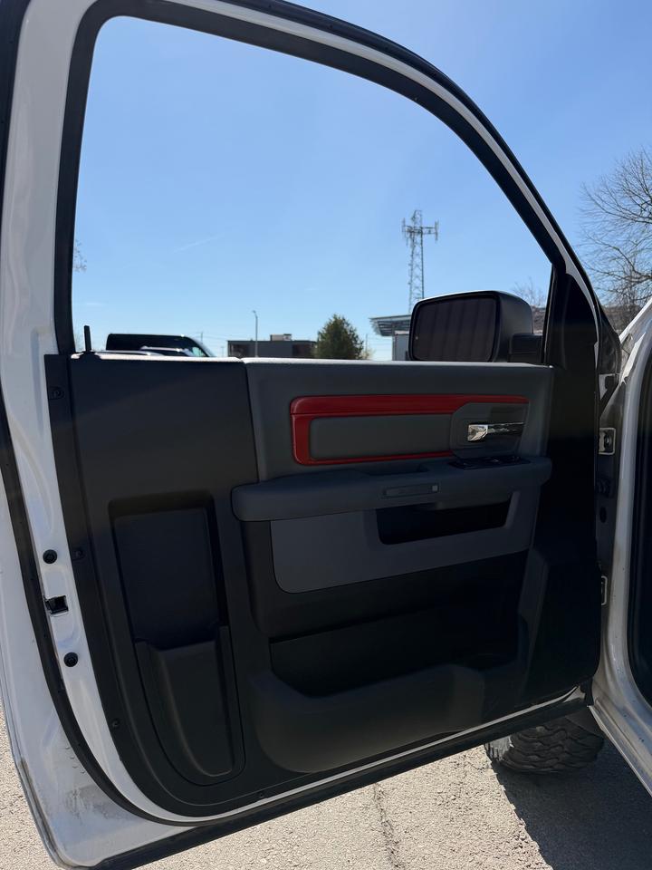 2019 RAM 1500 Classic Express Reg Cab 6.4' Box Photo
