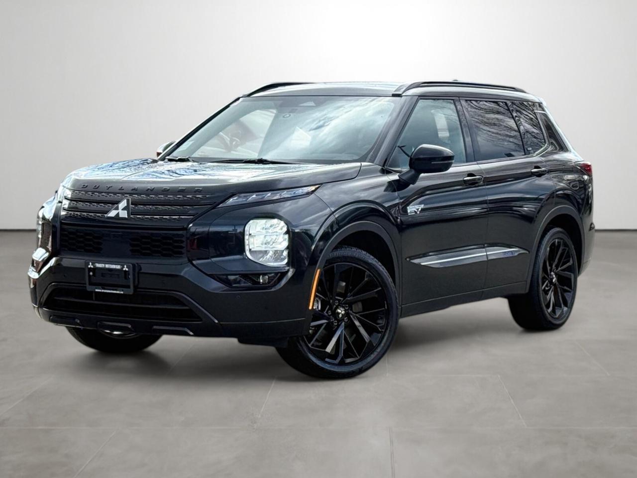 Used 2024 Mitsubishi Outlander Phev Noir - No Accidents, Black Wheels, Massage Seats for sale in Coquitlam, BC