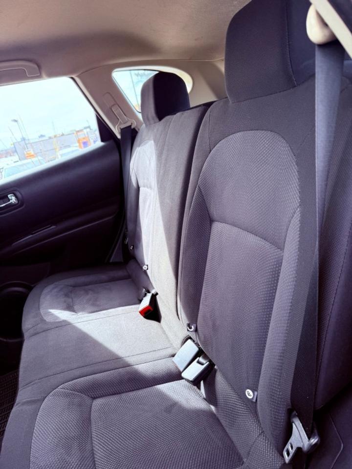 2013 Nissan Rogue S 4dr Front-wheel Drive CVT Photo