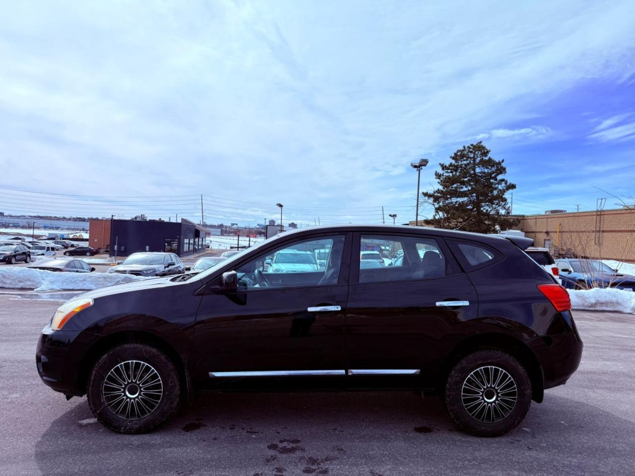 2013 Nissan Rogue S 4dr Front-wheel Drive CVT Photo