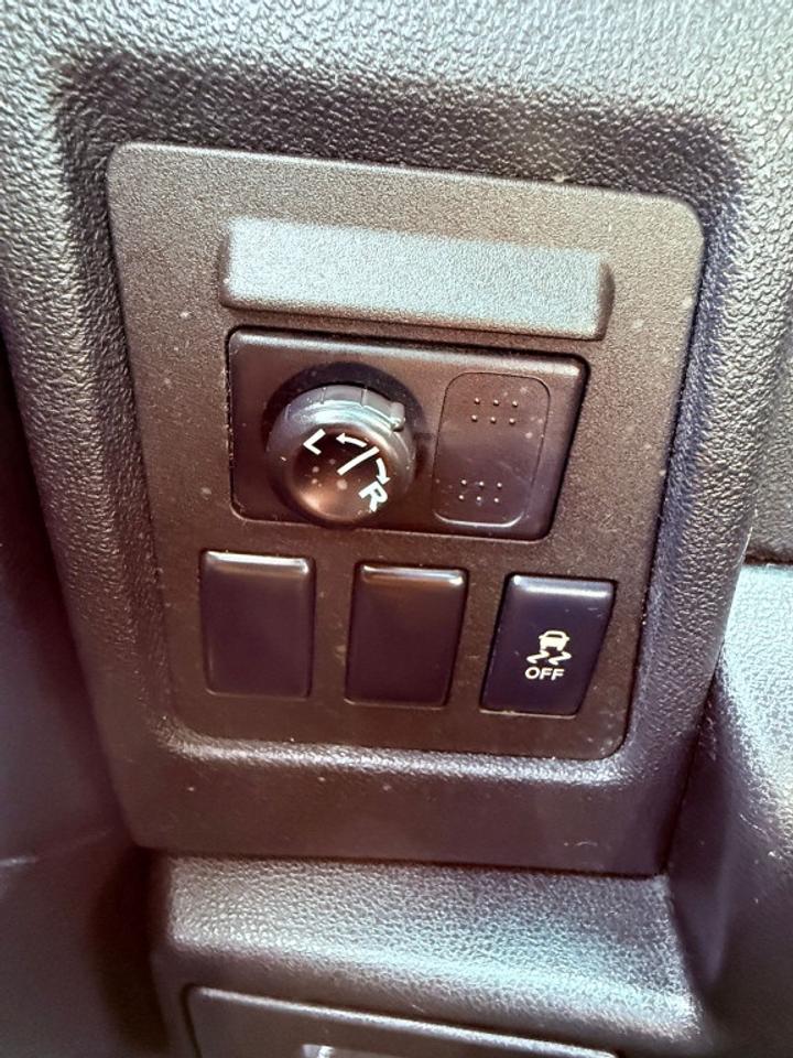 2013 Nissan Rogue S 4dr Front-wheel Drive CVT Photo