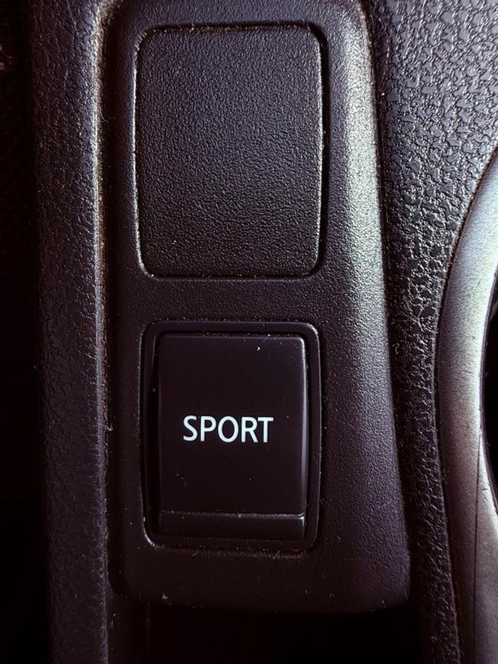 2013 Nissan Rogue S 4dr Front-wheel Drive CVT Photo