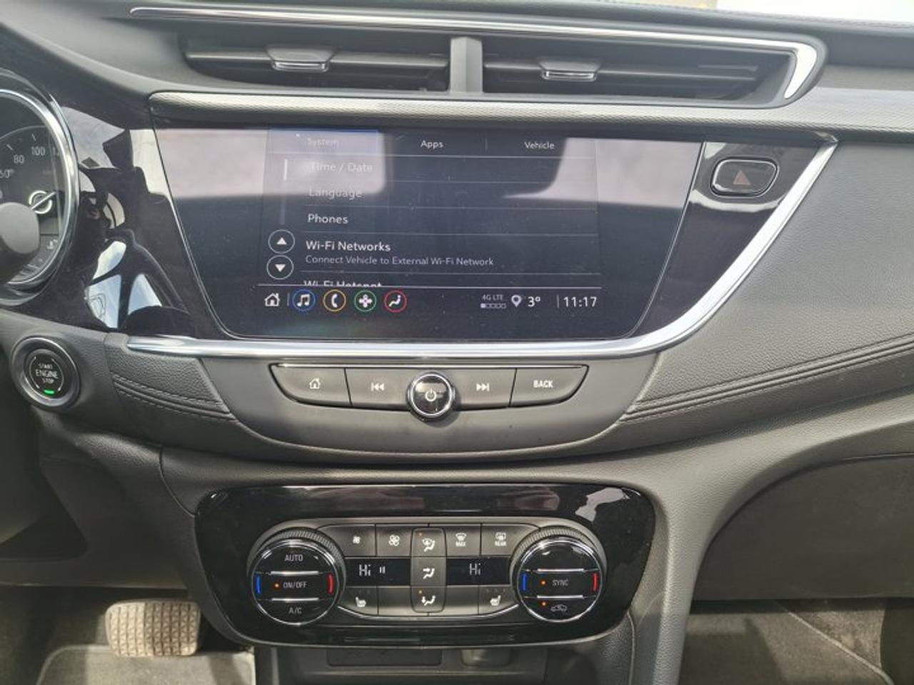 2021 Buick Encore GX Select AWD | Pano Roof | Heated Seats | CarPlay | Rear Cam | Preferred Group | Keyless Entry & More! Photo