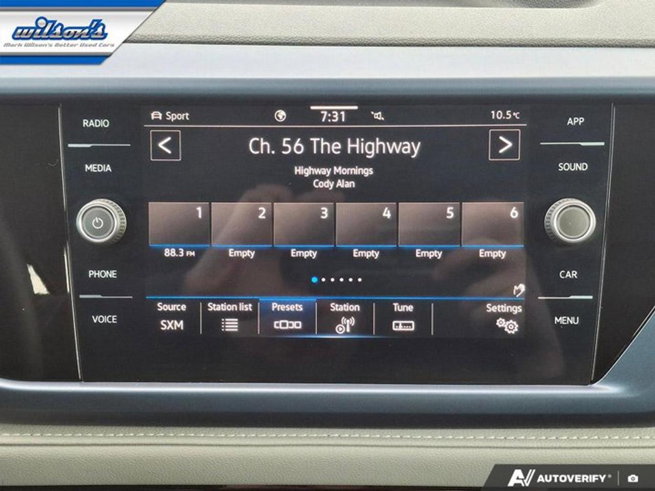 2024 Volkswagen Taos Comfortline AWD | Sunroof | 19" Wheels | Adaptive Cruise | Heated Wheel + Seats | and More ! Photo
