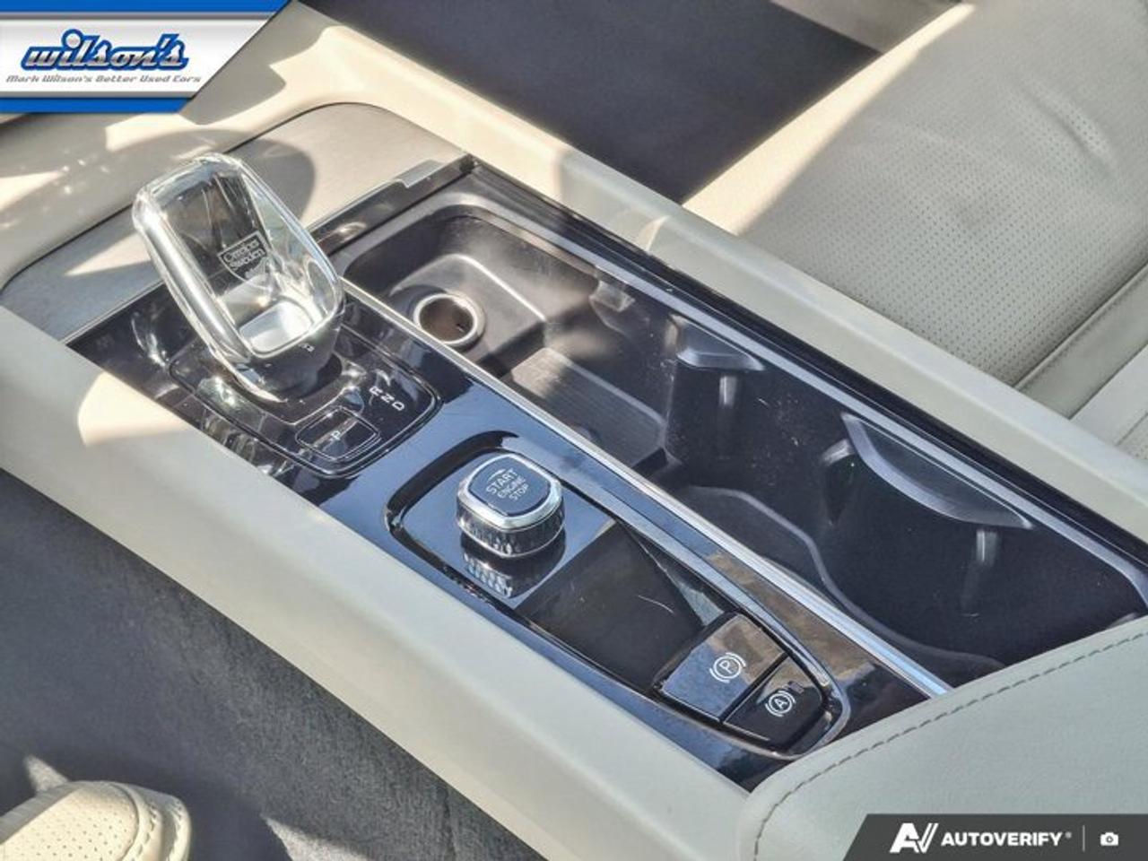 2023 Volvo V60 Ultimate AWD | Leather | Heated and Cooled Seats | Panoramic Sunroof | Heated Steering | and More ! Photo