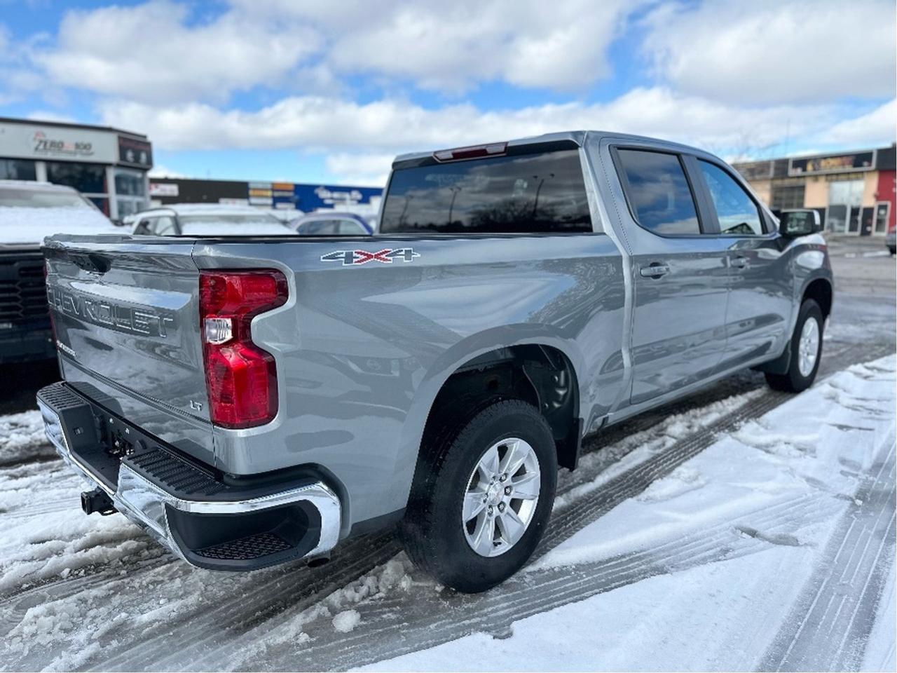 2025 Chevrolet Silverado 1500 LT Crew Cab Photo