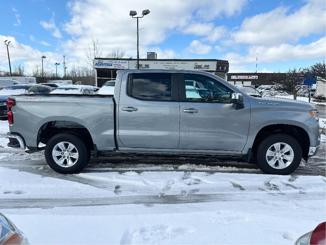 2025 Chevrolet Silverado 1500 LT Crew Cab Photo