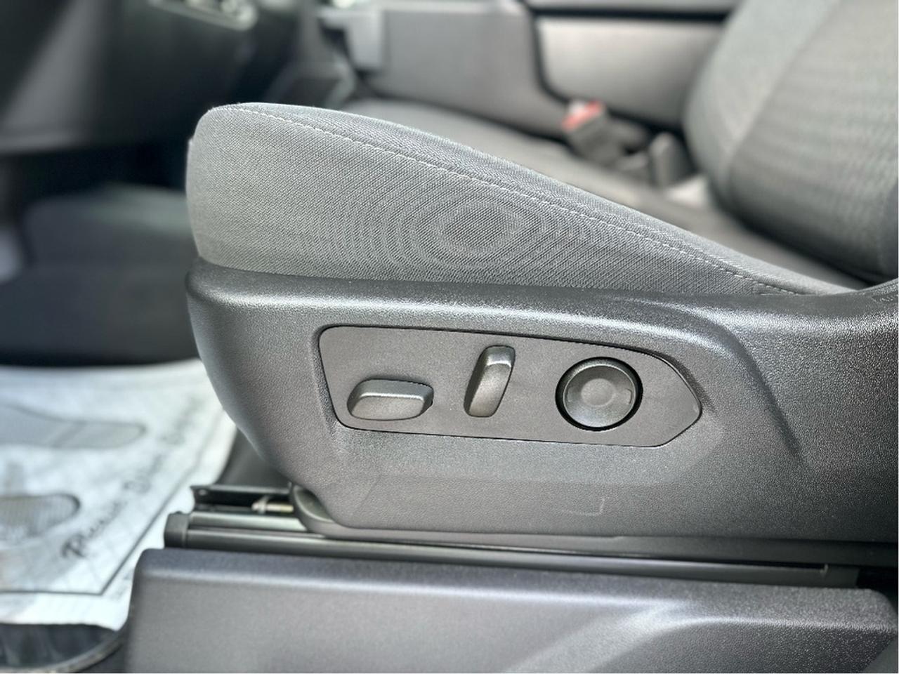 2025 Chevrolet Silverado 1500 LT Crew Cab Photo