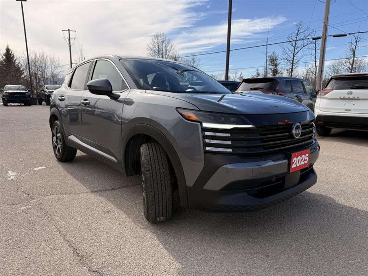 2025 Nissan Kicks SV FWD Photo2