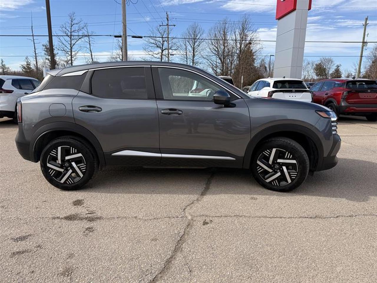 2025 Nissan Kicks SV FWD Photo