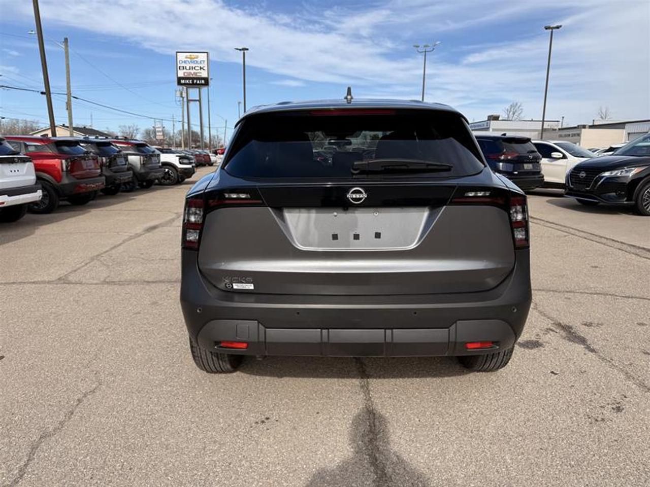 2025 Nissan Kicks SV FWD Photo